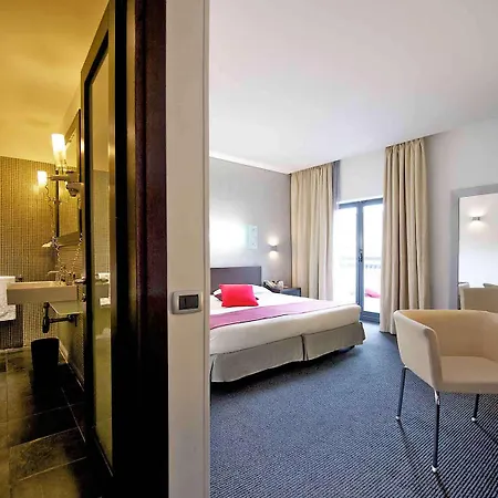 Mercure Palermo Centro Exterior photo